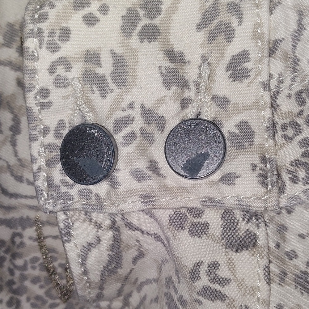 Seven7 Jeans - Picture 7 of 9